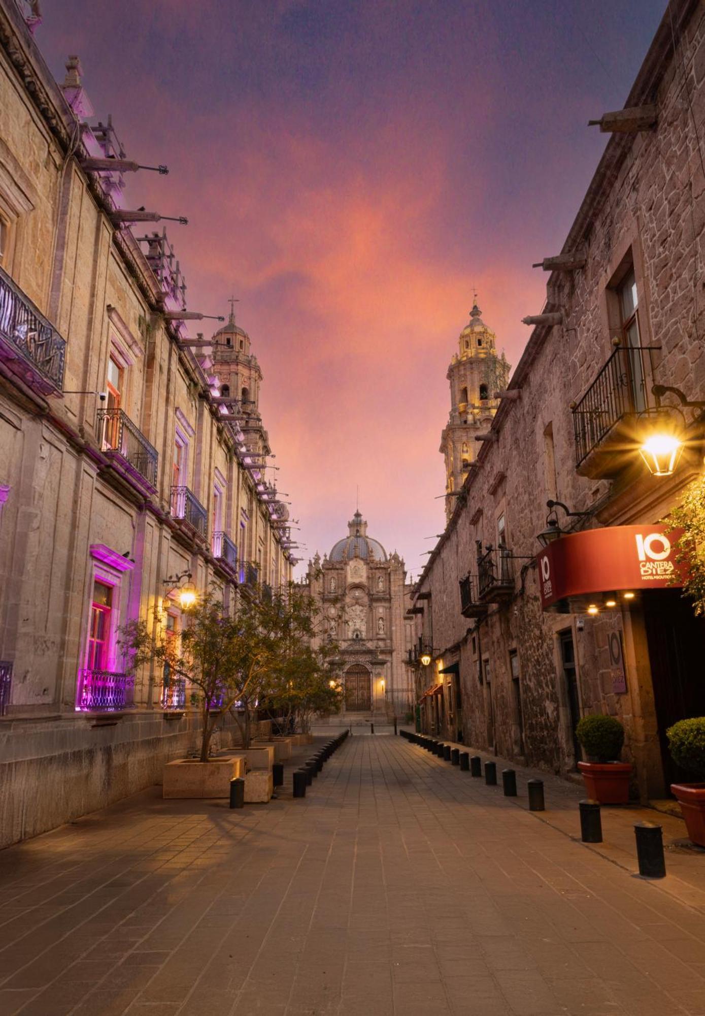 Cantera 10 Hotel Boutique Morelia Bagian luar foto